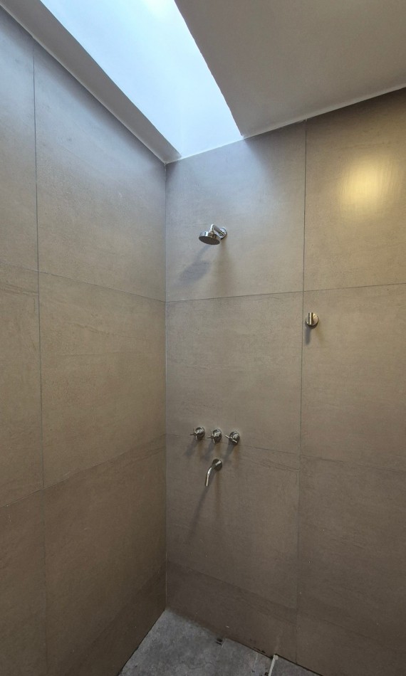 Hermoso Duplex De 3 Dormitorios En Docta! Amplio Y Luminoso A Mtrs. De Espacio Verde!!