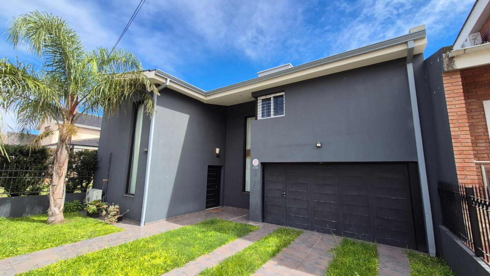 Venta! Casa De 4 Dormitorios Barrio Nuevo Poeta ! Apto Credito!