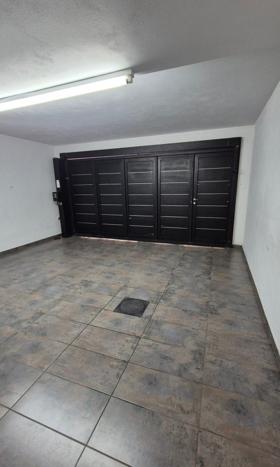 Venta! Casa De 4 Dormitorios Barrio Nuevo Poeta ! Apto Credito!