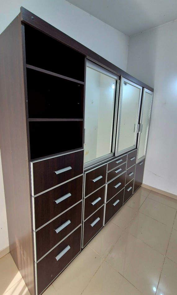 Venta! Casa De 4 Dormitorios Barrio Nuevo Poeta ! Apto Credito!