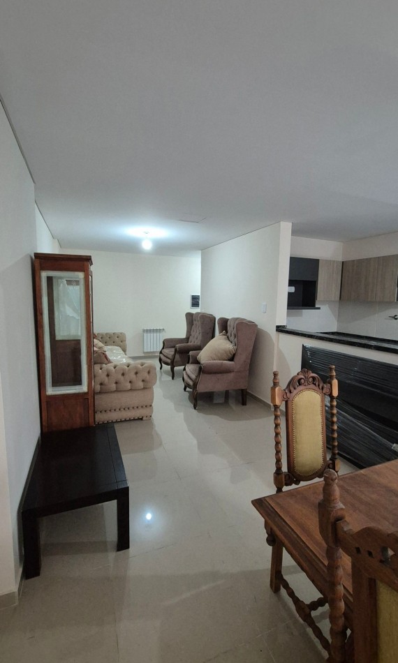 Venta De Muy Lindo Departamento De 3 Dormitorios Con Cochera En Nueva Cordoba!!