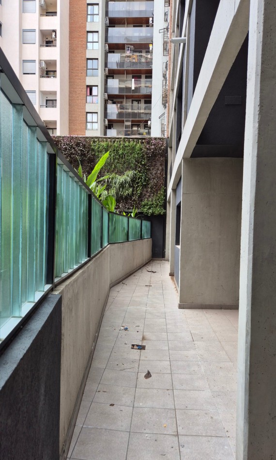 Venta De Muy Lindo Departamento De 3 Dormitorios Con Cochera En Nueva Cordoba!!