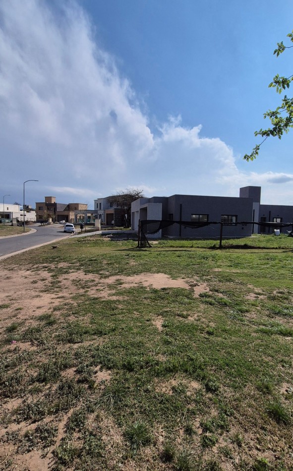 Venta De Lote En Siete Soles! Alqarias 600 Mtrs !!