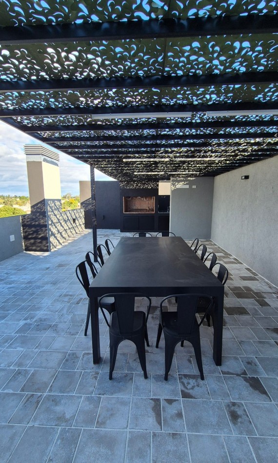 Venta! Departamento De 1 Dormitorio Complejo Okra Barrio Jardin!