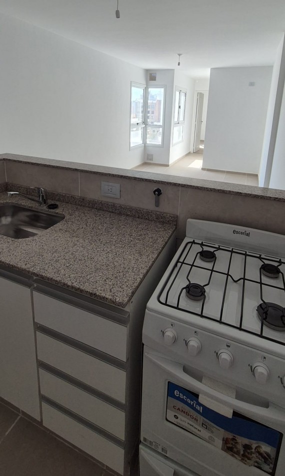 Venta departamento 1 dormitorio Apto Credito! a metros del Shopping Nuevo Centro
