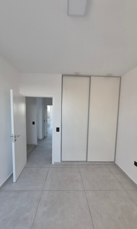 Hermosa Casa De 2 Dormitorios a la Venta con gran Patio! Docta Urbanizacion!
