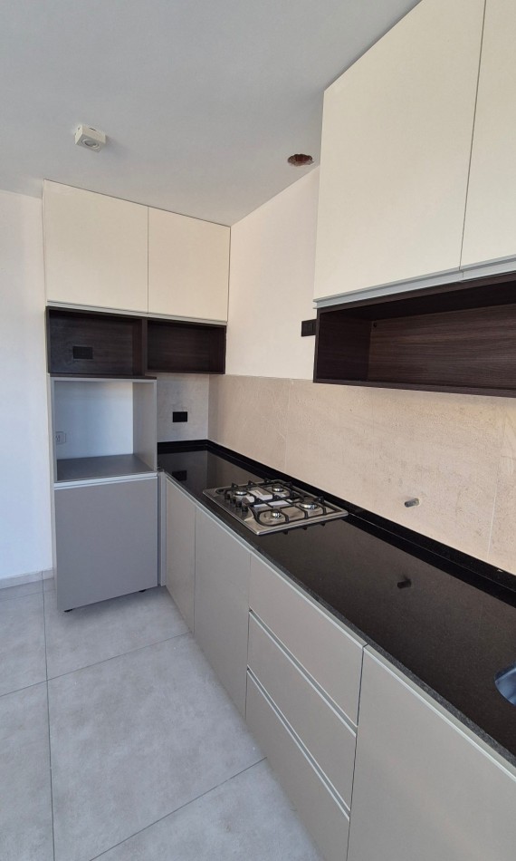 Hermosa Casa De 2 Dormitorios a la Venta con gran Patio! Docta Urbanizacion!
