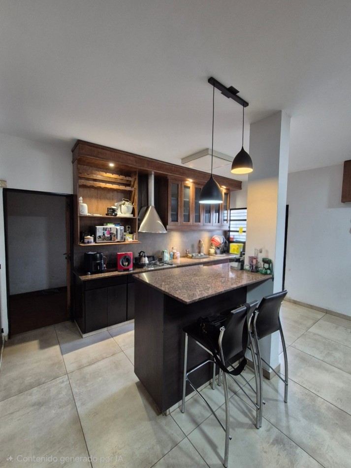 Oportunidad!! Venta ! Importante Casa De 4 Dormitorios Barrio Maipu 2 Seccion!