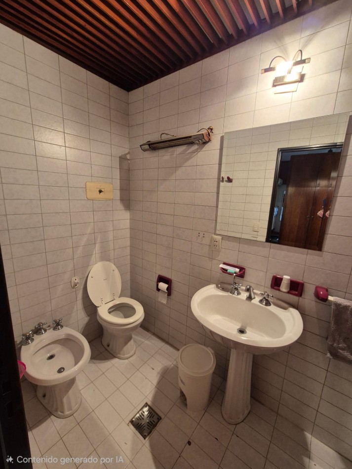 Oportunidad!! Venta ! Importante Casa De 4 Dormitorios Barrio Maipu 2 Seccion!