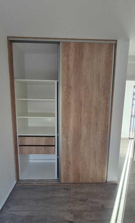 Venta Duplex De 2 Dormitorios Con Patio De Luz Amplio! Docta Urbanizacion!