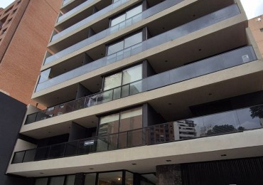 Venta De Muy Lindo Departamento De 3 Dormitorios Con Cochera En Nueva Cordoba!!